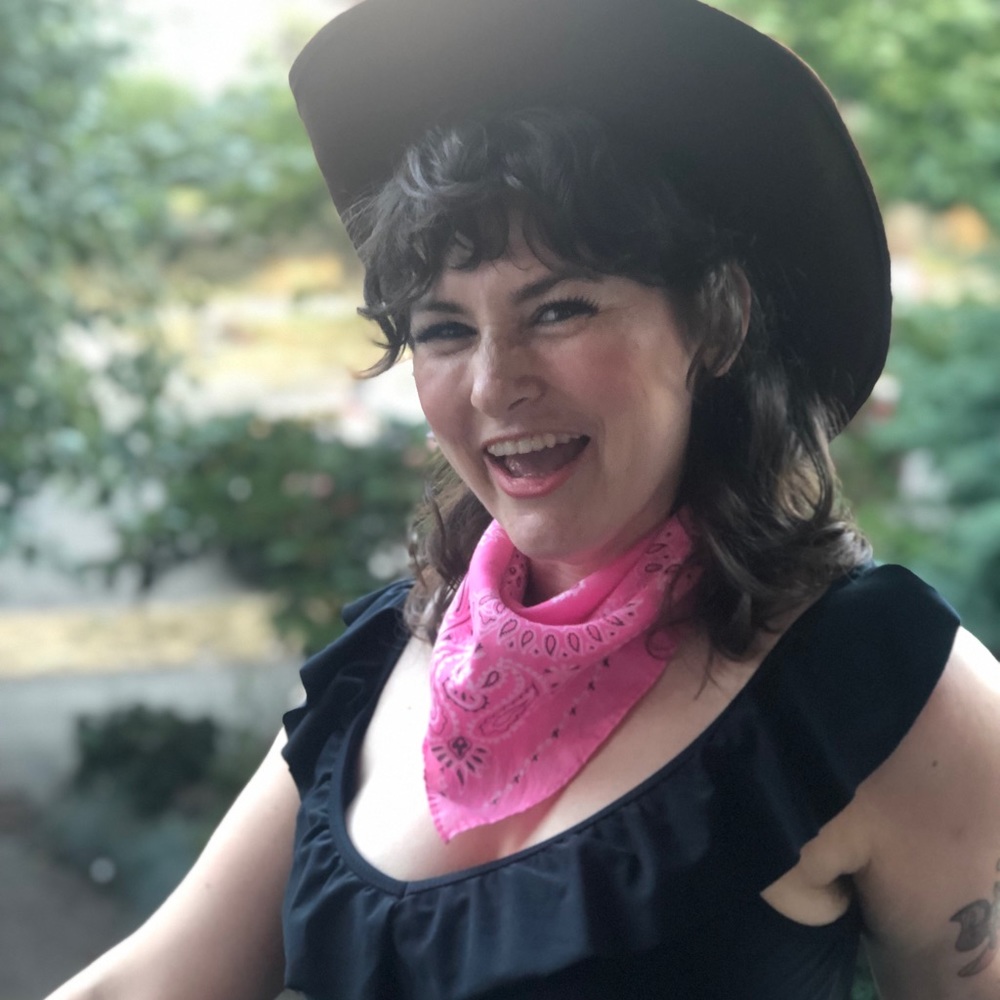 Meet your Posher, Carly